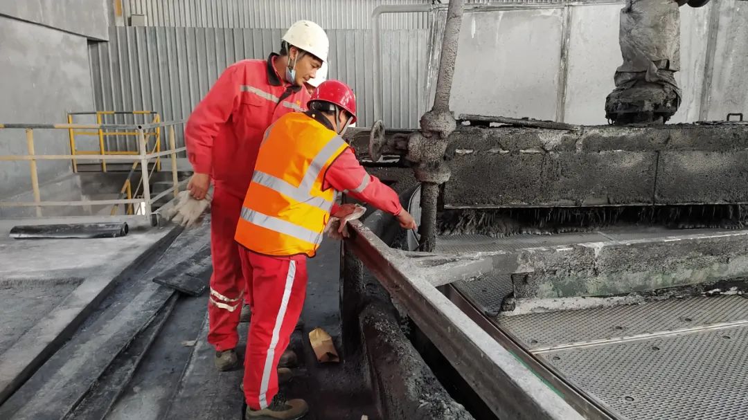 服務(wù)生產(chǎn)保平安 傾力檢修展風采(圖2) 圖片