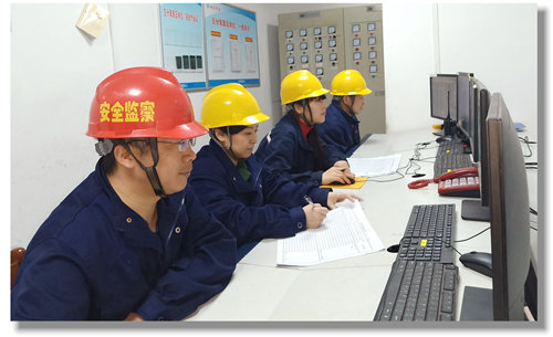 雙環(huán)公司把握四個關(guān)鍵 抓好班組日常安全管理(圖1) 雙環(huán)公司把握四個關(guān)鍵 抓好班組日常安全管理(圖1)