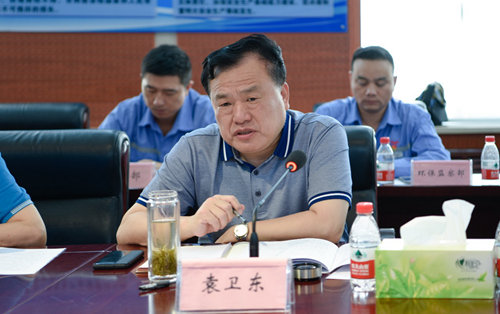 宜昌市委副書記袁衛(wèi)東一行到新疆宜化現(xiàn)場辦公(圖4) 宜昌市委副書記袁衛(wèi)東一行到新疆宜化現(xiàn)場辦公(圖4)