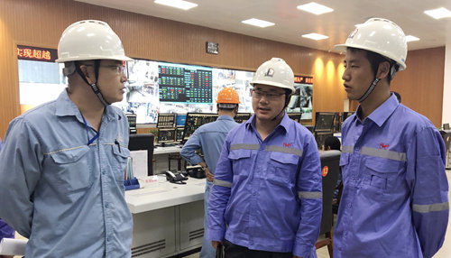 宜化集團(tuán)優(yōu)秀班組長(zhǎng)“三個(gè)一”活動(dòng)圓滿結(jié)束(圖7) 宜化集團(tuán)優(yōu)秀班組長(zhǎng)“三個(gè)一”活動(dòng)圓滿結(jié)束(圖7)