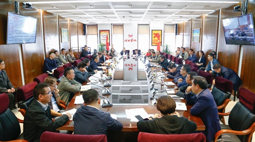 集團(tuán)召開2020年度全面財(cái)務(wù)預(yù)算培訓(xùn)會(huì)及11月份資金計(jì)劃會(huì)(圖1) 集團(tuán)召開2020年度全面財(cái)務(wù)預(yù)算培訓(xùn)會(huì)及11月份資金計(jì)劃會(huì)(圖1)