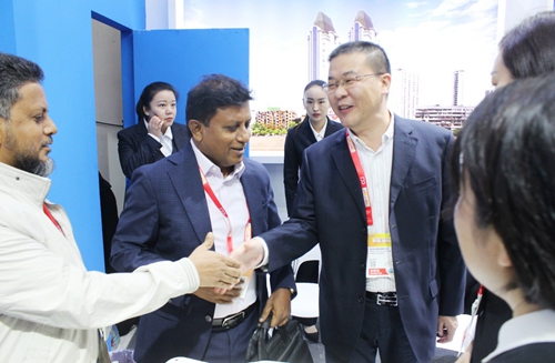 宜化集團(tuán)亮相中國(guó)國(guó)際涂料展(圖2) 宜化集團(tuán)亮相中國(guó)國(guó)際涂料展(圖2)