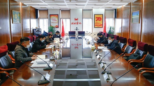 吳正新調(diào)研宜化集團生產(chǎn)經(jīng)營工作(圖1) 吳正新調(diào)研宜化集團生產(chǎn)經(jīng)營工作(圖1)