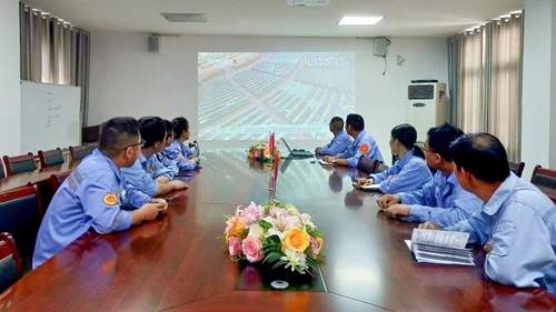 向抗疫英雄致敬！宜化集團(tuán)組織收看全國抗擊新冠肺炎疫情表彰大會(圖3)