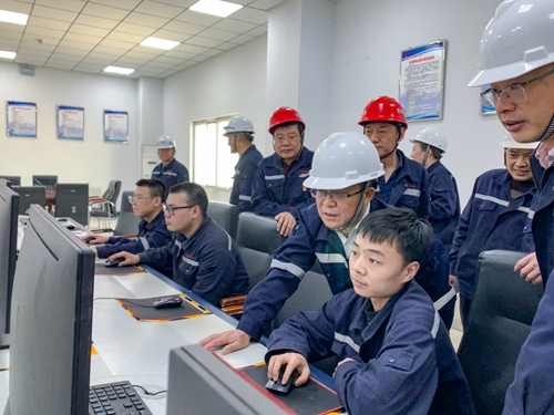 王大真到聯(lián)化公司走訪調(diào)研(圖2) 王大真到聯(lián)化公司走訪調(diào)研(圖2)