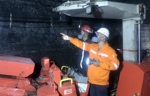 礦業(yè)公司：思維碰撞、經(jīng)驗(yàn)共享，講出班組安全管理標(biāo)準(zhǔn)化建設(shè)好辦法(圖2)