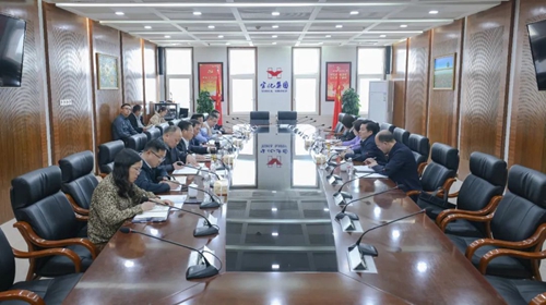 宜昌市紀(jì)委監(jiān)委到宜化集團(tuán)調(diào)研督導(dǎo)(圖1) 宜昌市紀(jì)委監(jiān)委到宜化集團(tuán)調(diào)研督導(dǎo)(圖1)