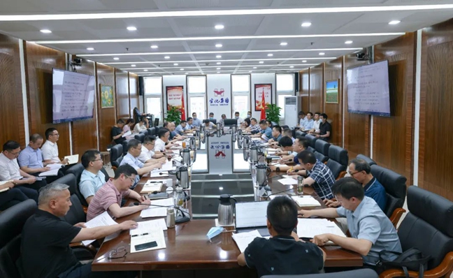 集團黨委對黨員干部下基層察民情解民憂暖民心實踐活動進行再部署(圖1) 集團黨委對黨員干部下基層察民情解民憂暖民心實踐活動進行再部署(圖1)