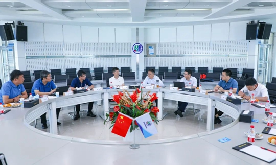 王大真到哈爾濱博實(shí)考察交流(圖1) 王大真到哈爾濱博實(shí)考察交流(圖1)