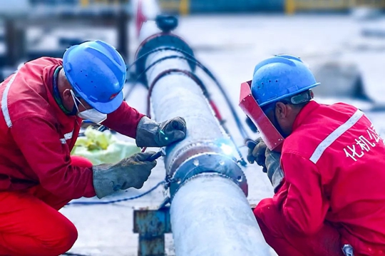 內(nèi)蒙宜化精餾空冷器裝置一次性開車成功(圖1) 內(nèi)蒙宜化精餾空冷器裝置一次性開車成功(圖1)