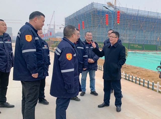 大年初一，王大真到田家河新項(xiàng)目和分子公司走訪慰問(圖2)