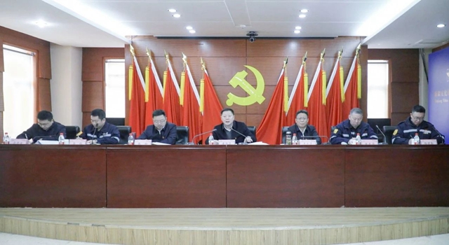 新疆宜化召開干部大會(huì) 宣布領(lǐng)導(dǎo)干部任免決定(圖2) 新疆宜化召開干部大會(huì) 宣布領(lǐng)導(dǎo)干部任免決定(圖2)