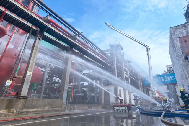 這場?；瘜崙?zhàn)應急演練在股份公司舉行(圖1)