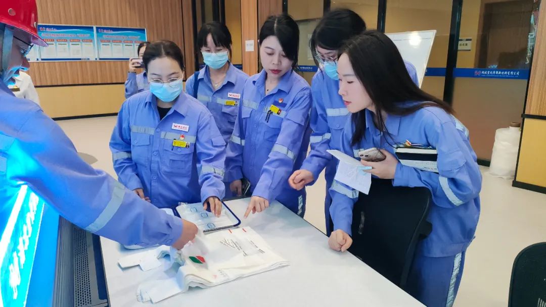 參觀新項目感受新變化更添新干勁！股份公司組織青年職工交流座談