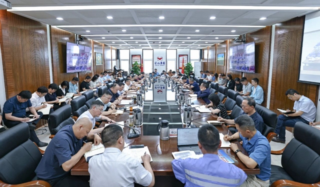 集團黨委(擴大)會議強調(diào):心懷感恩抓牢存量抓好增量 奮力推動企業(yè)實現(xiàn)新的更大發(fā)展(圖1) 集團黨委(擴大)會議強調(diào):心懷感恩抓牢存量抓好增量 奮力推動企業(yè)實現(xiàn)新的更大發(fā)展(圖1)