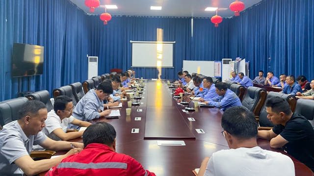 王大真到田家河項目指揮部現(xiàn)場辦公 安排部署工程項目建設安全工作(圖1) 王大真到田家河項目指揮部現(xiàn)場辦公 安排部署工程項目建設安全工作(圖1)