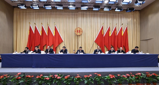 宜化集團(tuán)召開七屆二次職工代表大會(圖6) 宜化集團(tuán)召開七屆二次職工代表大會(圖6)