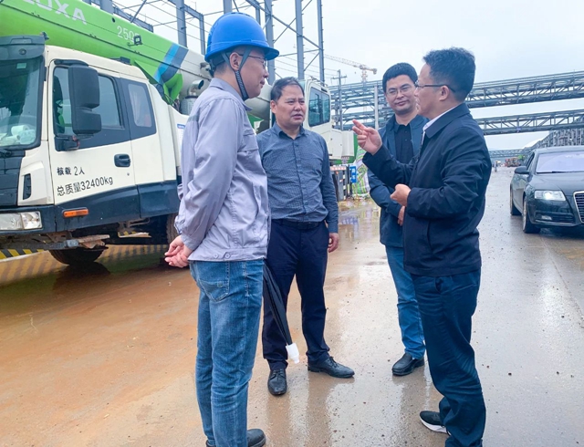 王大真深入基層一線和項目現(xiàn)場走訪慰問(圖1) 王大真深入基層一線和項目現(xiàn)場走訪慰問(圖1)