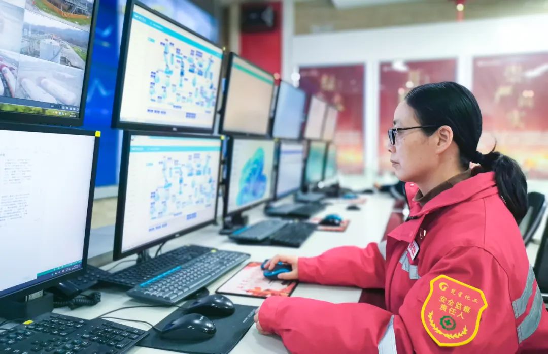 【三八特輯】楚星公司王芳：柔肩擔(dān)重任，為公司安全生產(chǎn)穩(wěn)定貢獻(xiàn)巾幗力量(圖4)