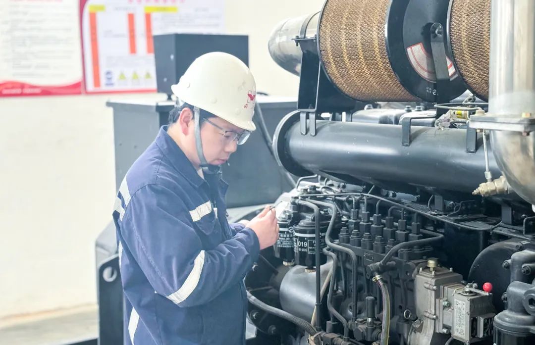 宜化礦業(yè)郭倉?。簼M腔熱愛向機(jī)電，一片初心為礦山(圖2)