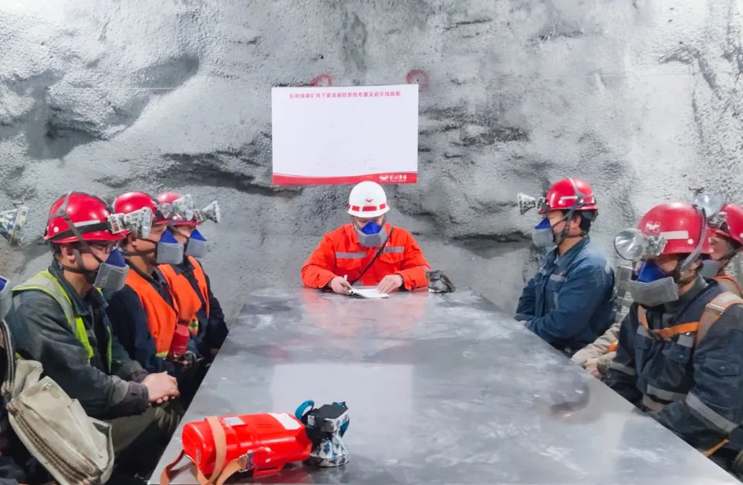 【宜化榜樣】宜化礦業(yè)馬勇:爭當?shù)V山安全守護人(圖6) 【宜化榜樣】宜化礦業(yè)馬勇:爭當?shù)V山安全守護人(圖6)