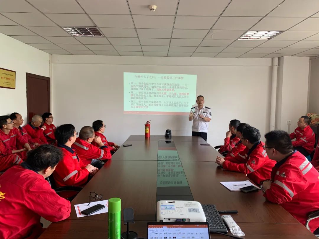 開展消防安全培訓，防患于未然(圖1)