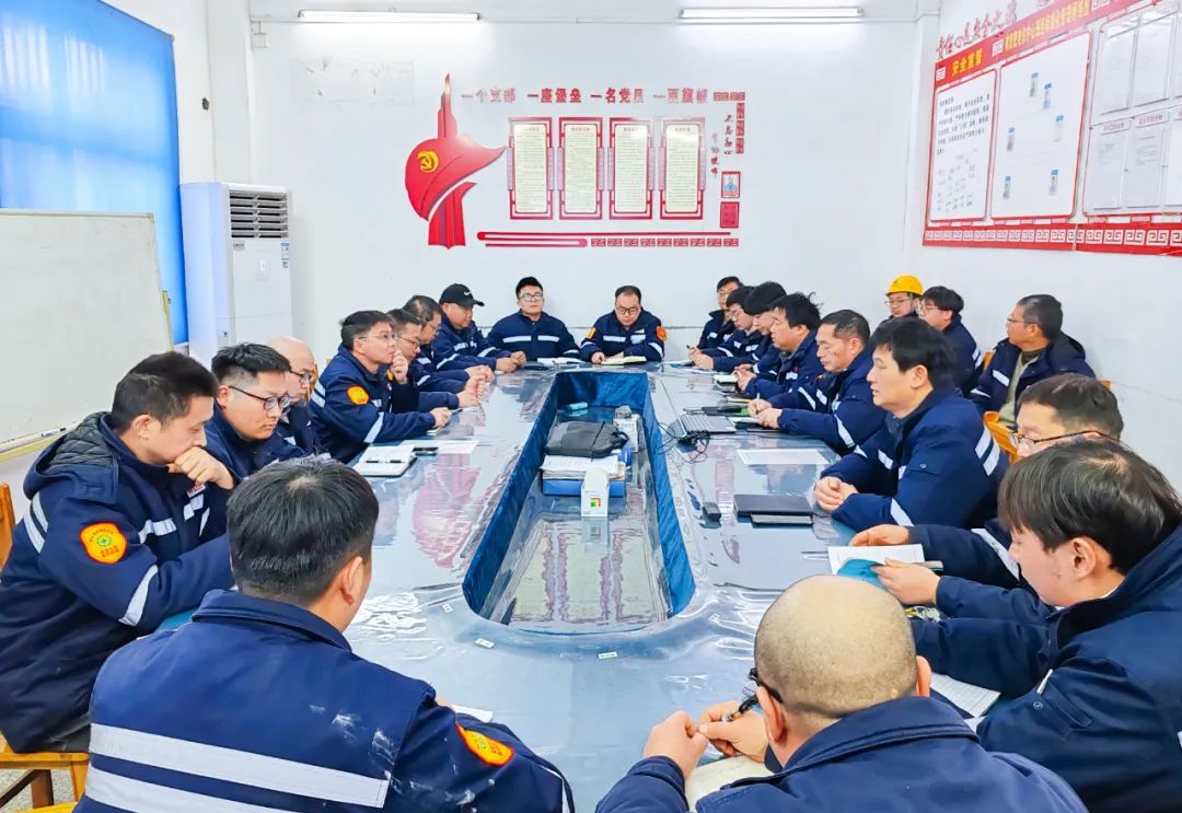 楚星公司電儀分廠：夯實(shí)基礎(chǔ)管理，護(hù)航生產(chǎn)安穩(wěn)運(yùn)行(圖2)