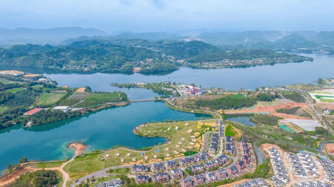 奮進(jìn)新宜化綻放YOUNG力量！集團(tuán)團(tuán)委組織青年大學(xué)生開展團(tuán)建活動(dòng)(圖4)