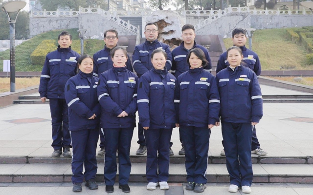 喜報！全國表彰，股份公司猇亭片區(qū)電解四班榜上有名！