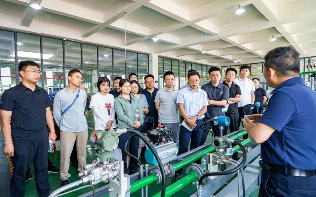 應(yīng)急管理人員齊聚宜化職業(yè)培訓(xùn)中心 共筑危化行業(yè)安全防線(圖1)