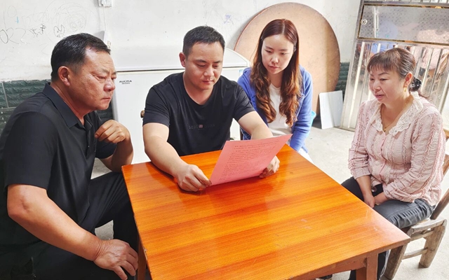 一封家書載安全！宜化礦業(yè)加強家企聯(lián)動共護職工平安(圖1)