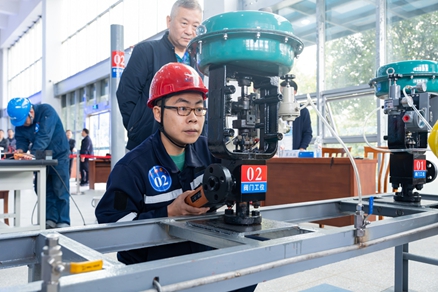 宜化勇奪宜昌市技能競賽雙料冠軍(圖1) 宜化勇奪宜昌市技能競賽雙料冠軍(圖1)