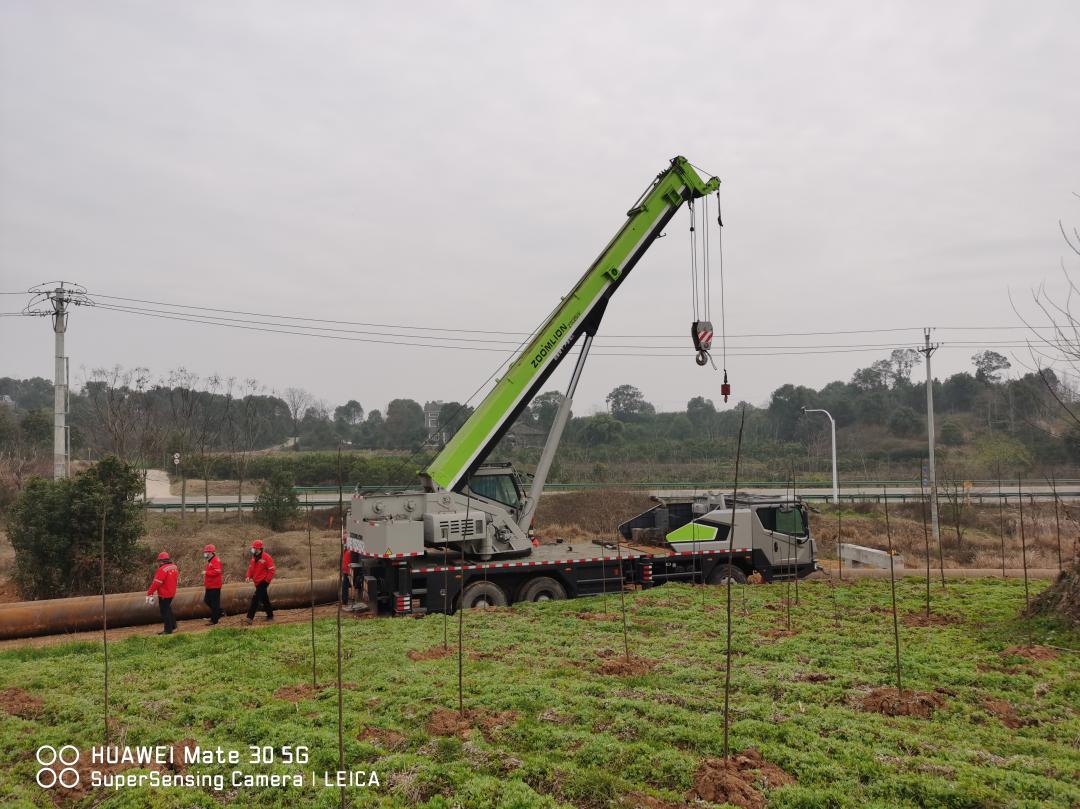 奮斗新征程 喜迎開(kāi)門(mén)紅(圖3) 奮斗新征程 喜迎開(kāi)門(mén)紅(圖3)