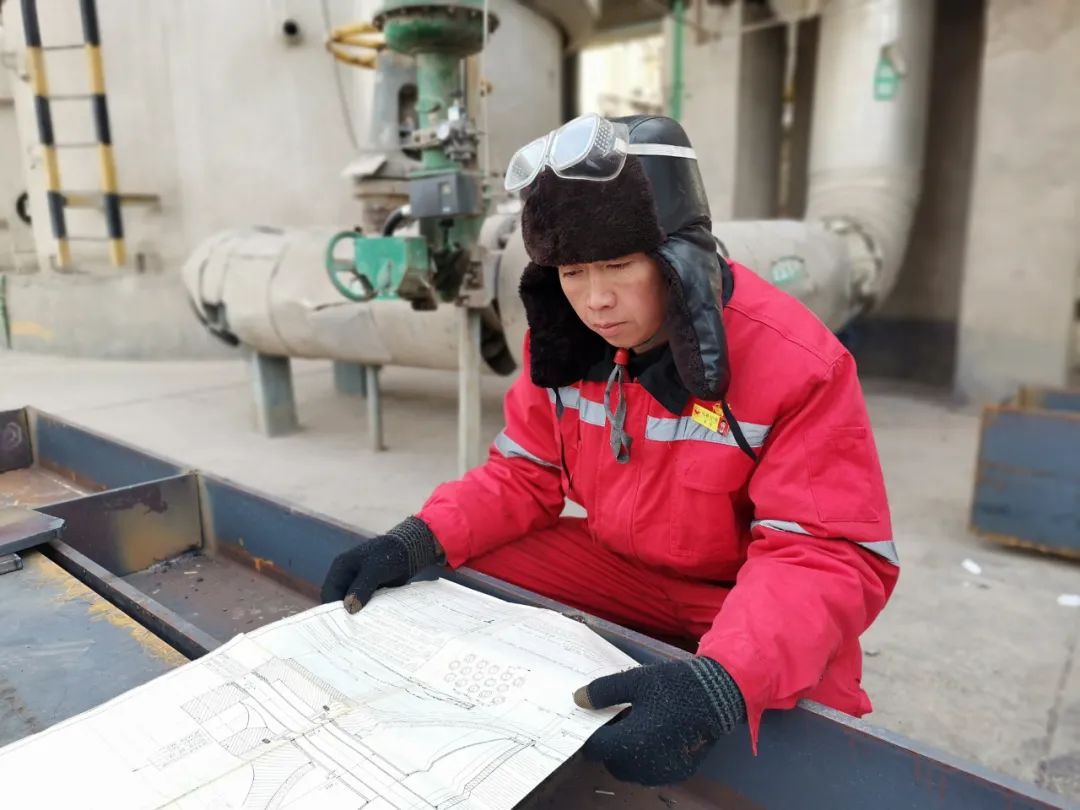 【風(fēng)采】勤奮鉆研 用實干書寫青春(圖1) 圖片