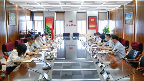 中國信保湖北分公司黨委書記、總經(jīng)理劉正茂一行到訪宜化集團