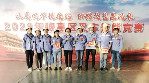 宜昌市猇亭區(qū)總工會組織叉車技能競賽，股份公司多名選手獲得榮譽(yù)