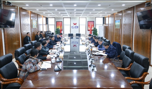 宜昌市國資委黨委書記、主任黃智華一行到宜化集團(tuán)調(diào)研